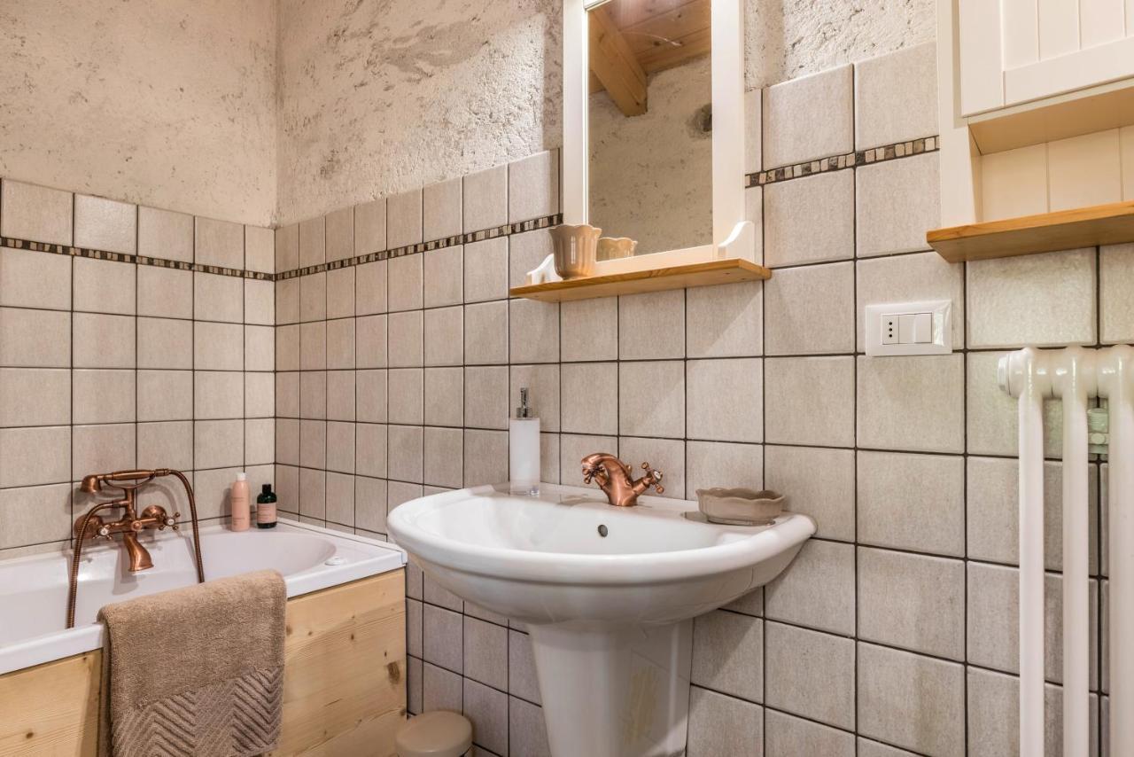 Baita Al Rossat Sant'Orsola Bagian luar foto