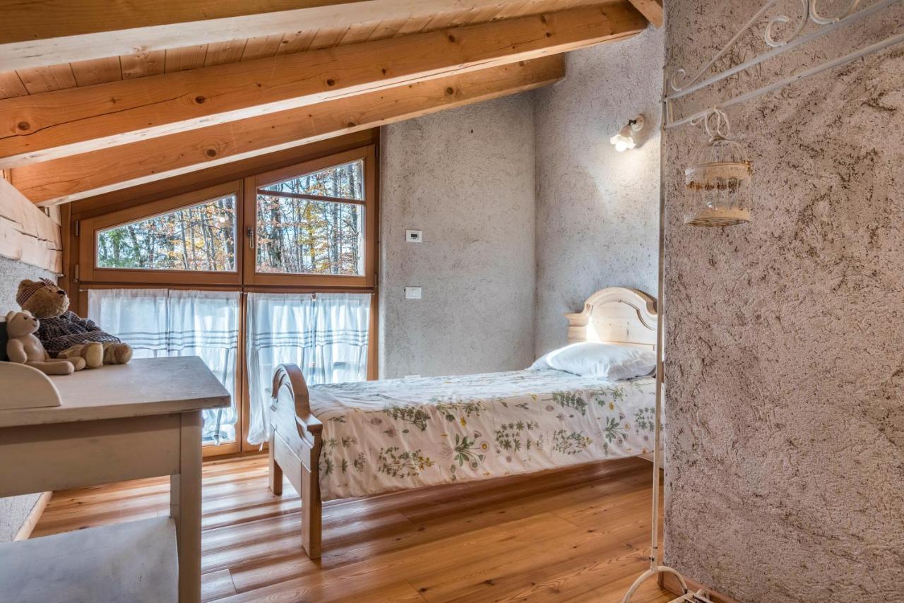 Baita Al Rossat Sant'Orsola Bagian luar foto